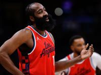 南宫28-哈登迎来二十赛季高光表现，快船球迷沸腾！的简单介绍