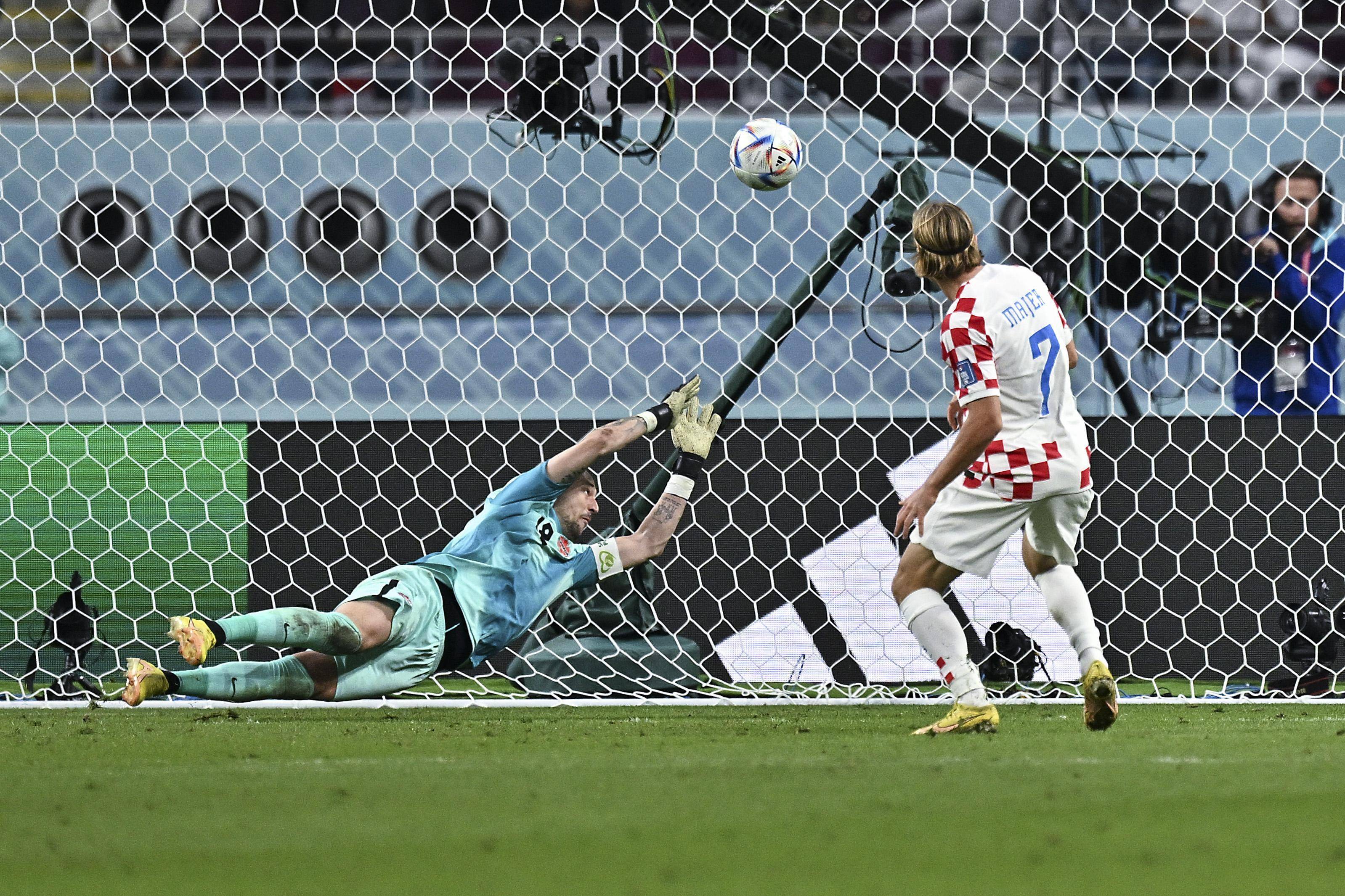 Faker关键节点逆转,加拿大队带队取胜!的简单介绍 Faker关键节点逆转,加拿大队带队取胜!的简单介绍